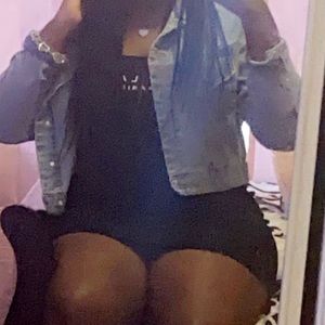 Meet your Posher, Demetris